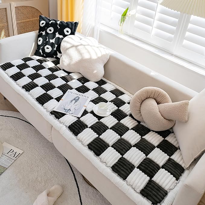 FunnyFuzzy Cream-Coloured Plaid Square Pet Mat Bed Couch Cover, Winter Thickened Dog Bed Cover Pet Blanket Sofa Couch Furniture Protector for Kids Dog Cat(Size:19.6 * 19.6 in,Color:Black)
