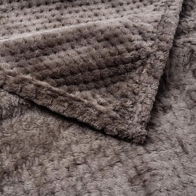 Pet Blanket Warm Soft Dog Blankets Washable Cat Throw Blankets Sofa Bed Couch Furniture Protector Cover for Small Medium Large Dogs Cats, Khaki, 31" x 39"
